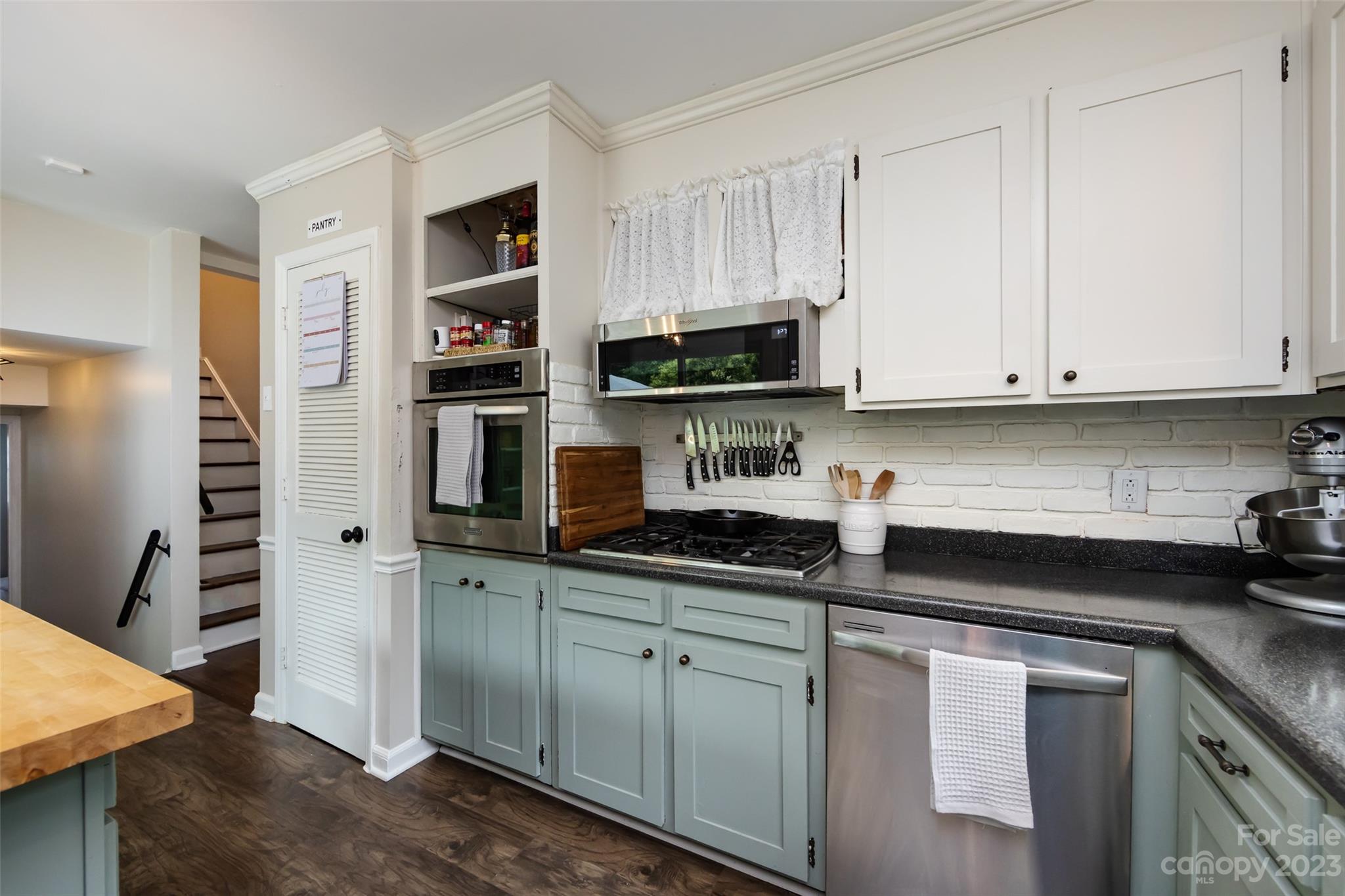 1301 Fox Run Drive Charlotte NC 28212