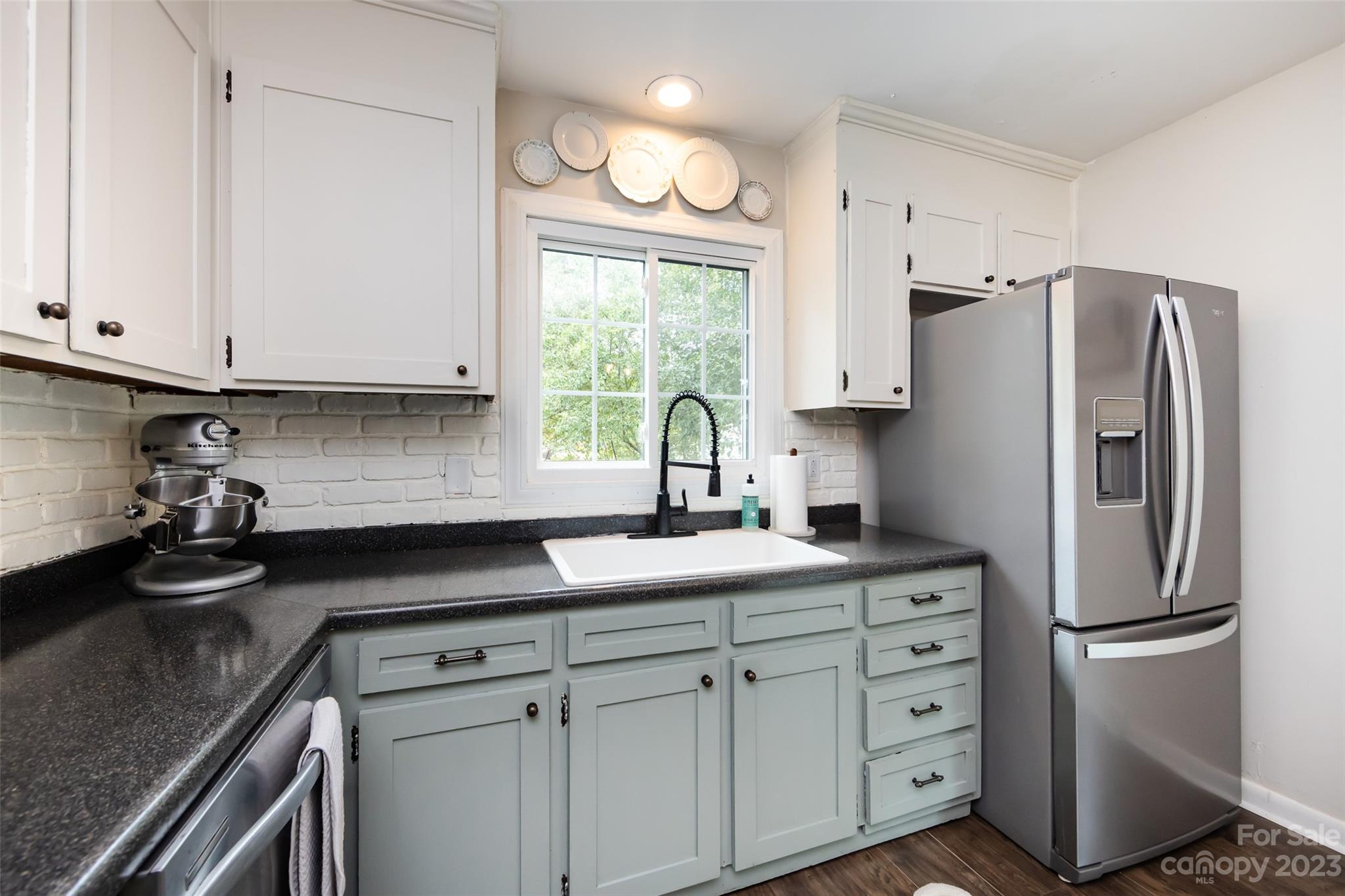 1301 Fox Run Drive Charlotte NC 28212