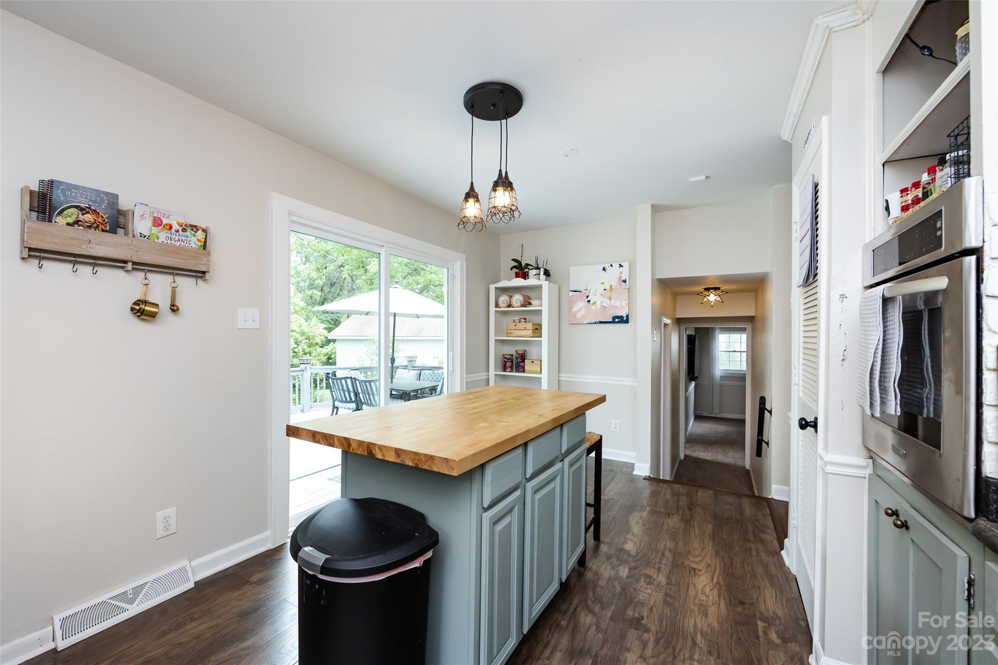 1301 Fox Run Drive Charlotte NC 28212
