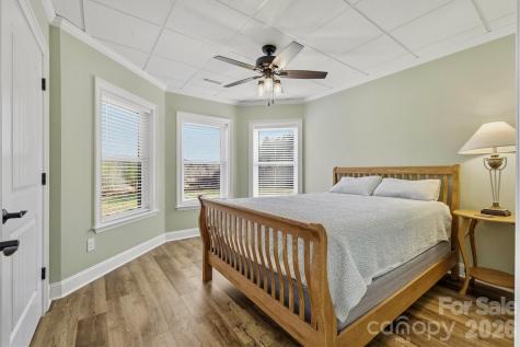1510 Royal Lane Lenoir NC 28645