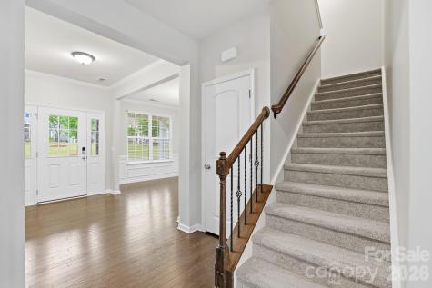 8123 Cornhill Avenue Charlotte NC 28277