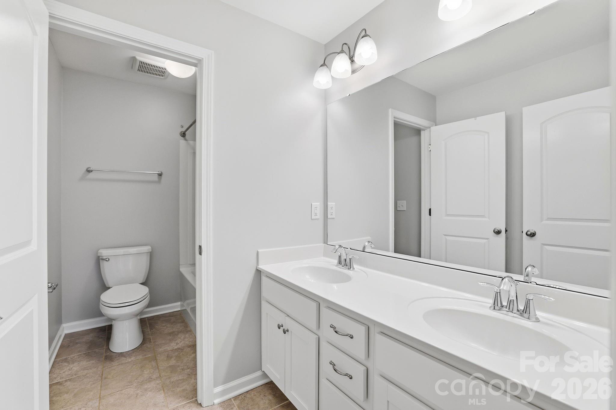 8123 Cornhill Avenue Charlotte NC 28277