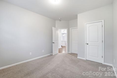 8123 Cornhill Avenue Charlotte NC 28277