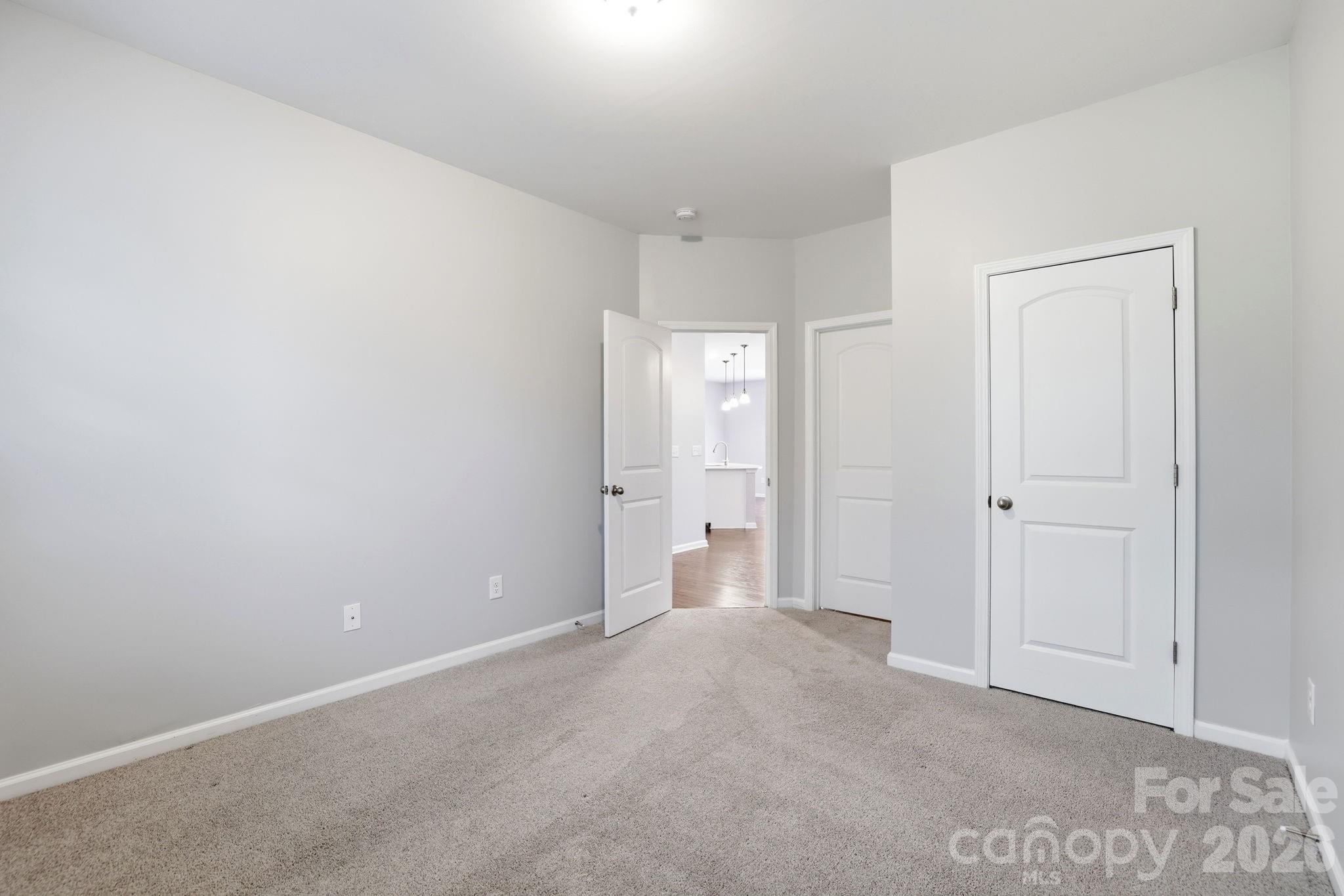 8123 Cornhill Avenue Charlotte NC 28277