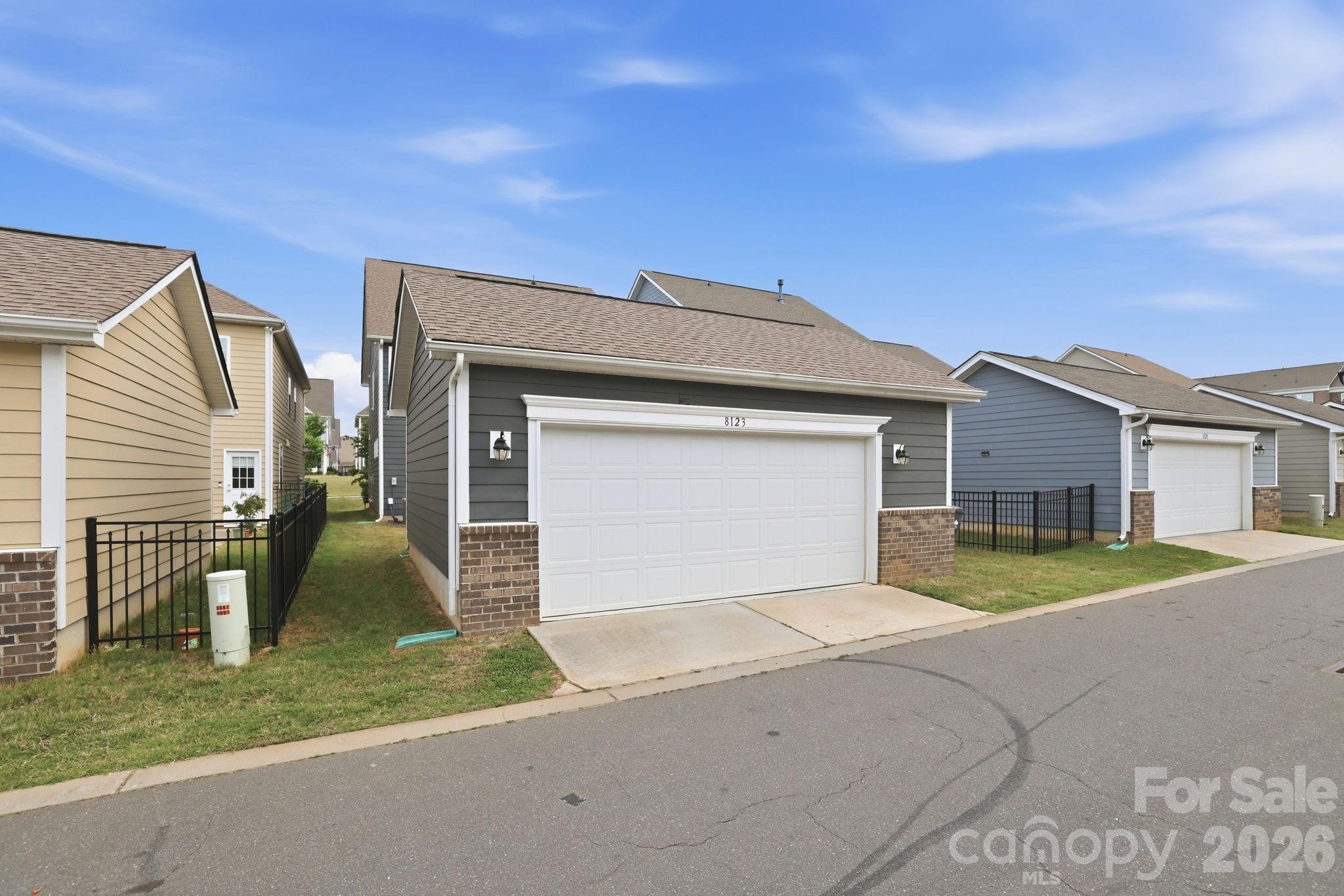 8123 Cornhill Avenue Charlotte NC 28277