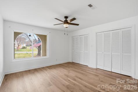 332 Shoreline Loop Mooresville NC 28117