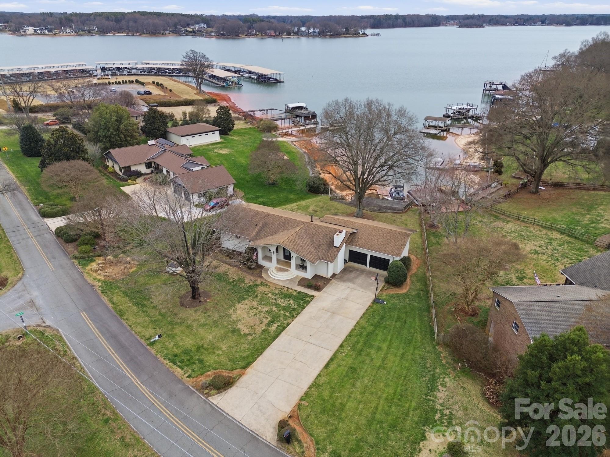 332 Shoreline Loop Mooresville NC 28117