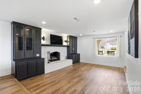 332 Shoreline Loop Mooresville NC 28117