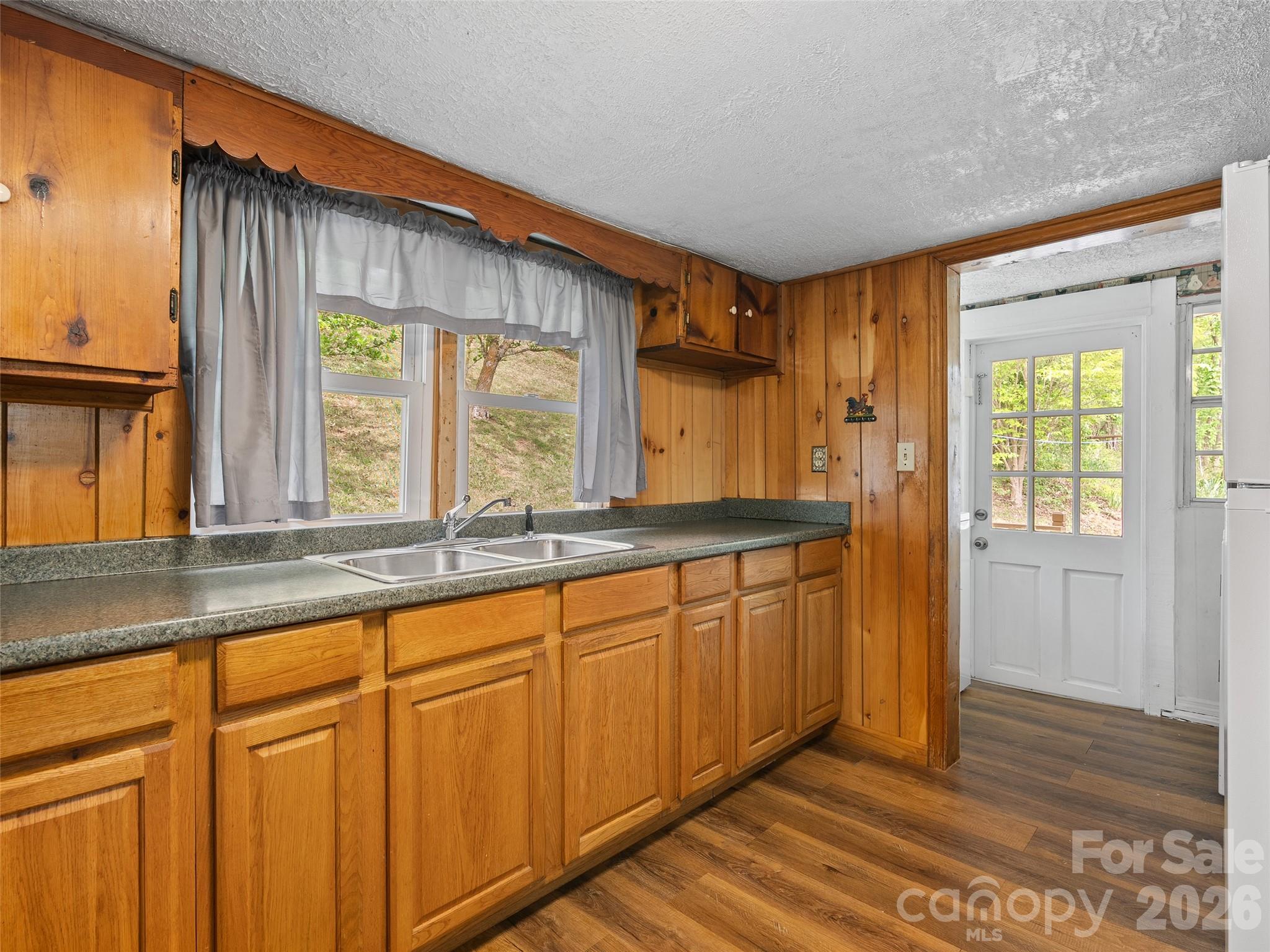 160 Cooper Street Canton NC 28716