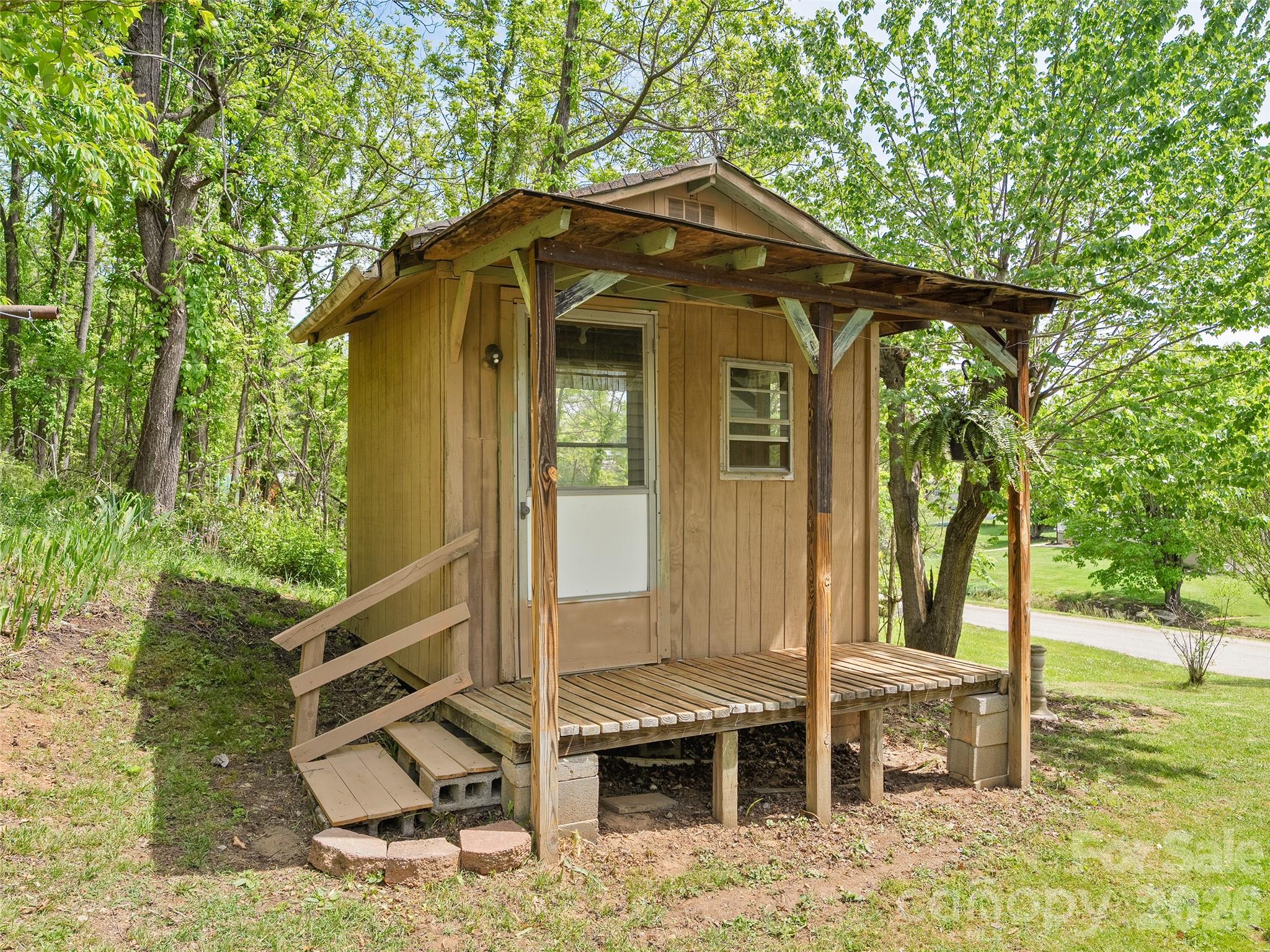 160 Cooper Street Canton NC 28716