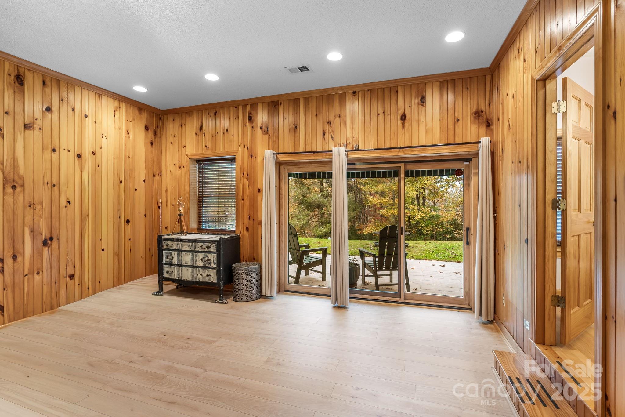 7255 Laurel Hill Drive Newland NC 28657