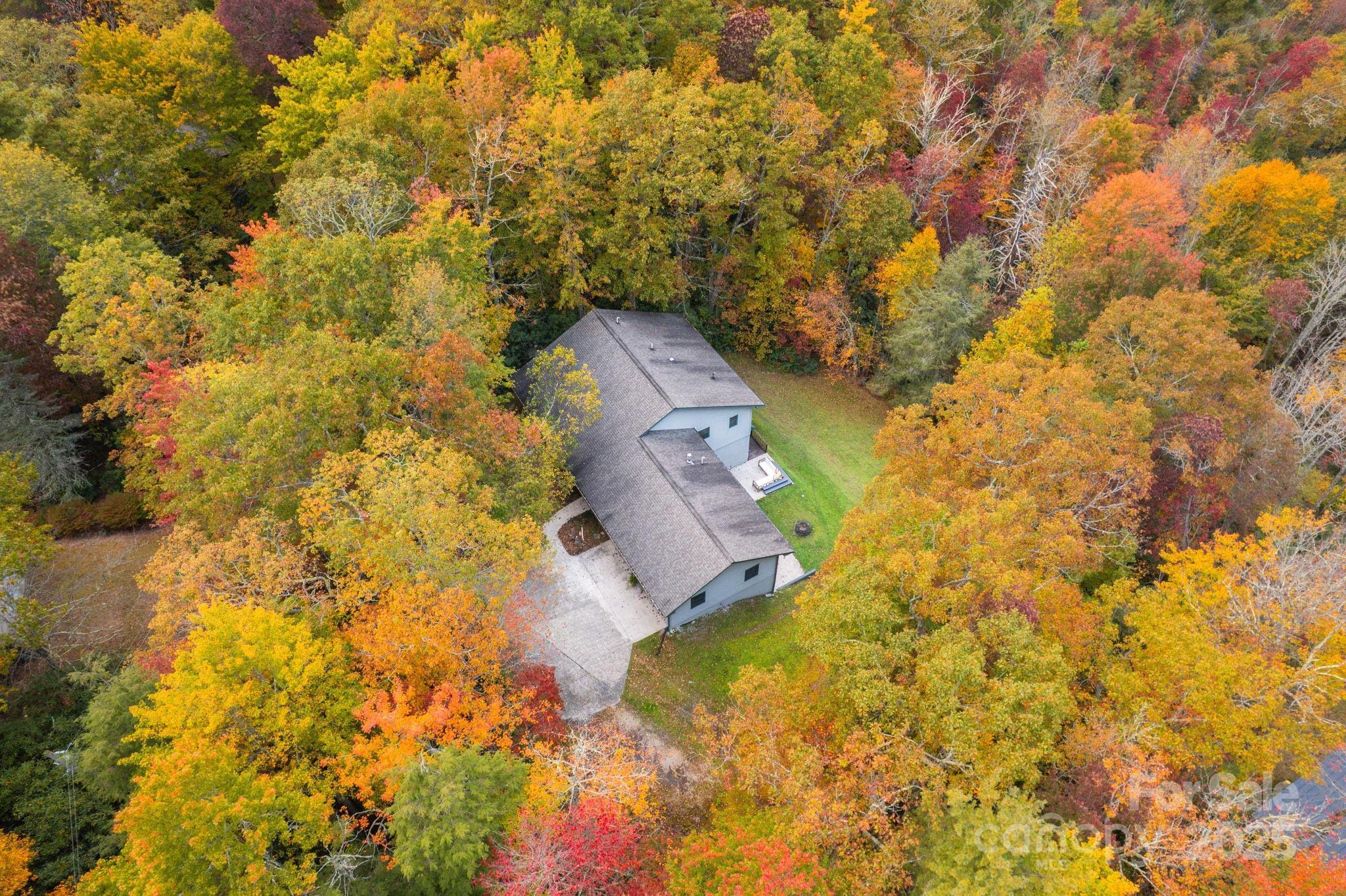 7255 Laurel Hill Drive Newland NC 28657