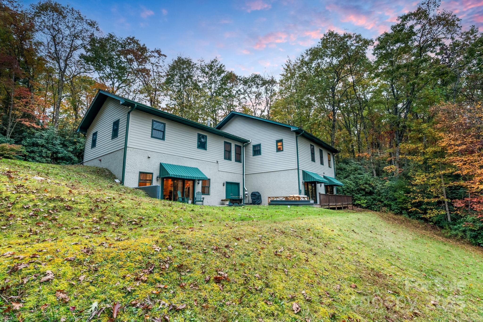 7255 Laurel Hill Drive Newland NC 28657