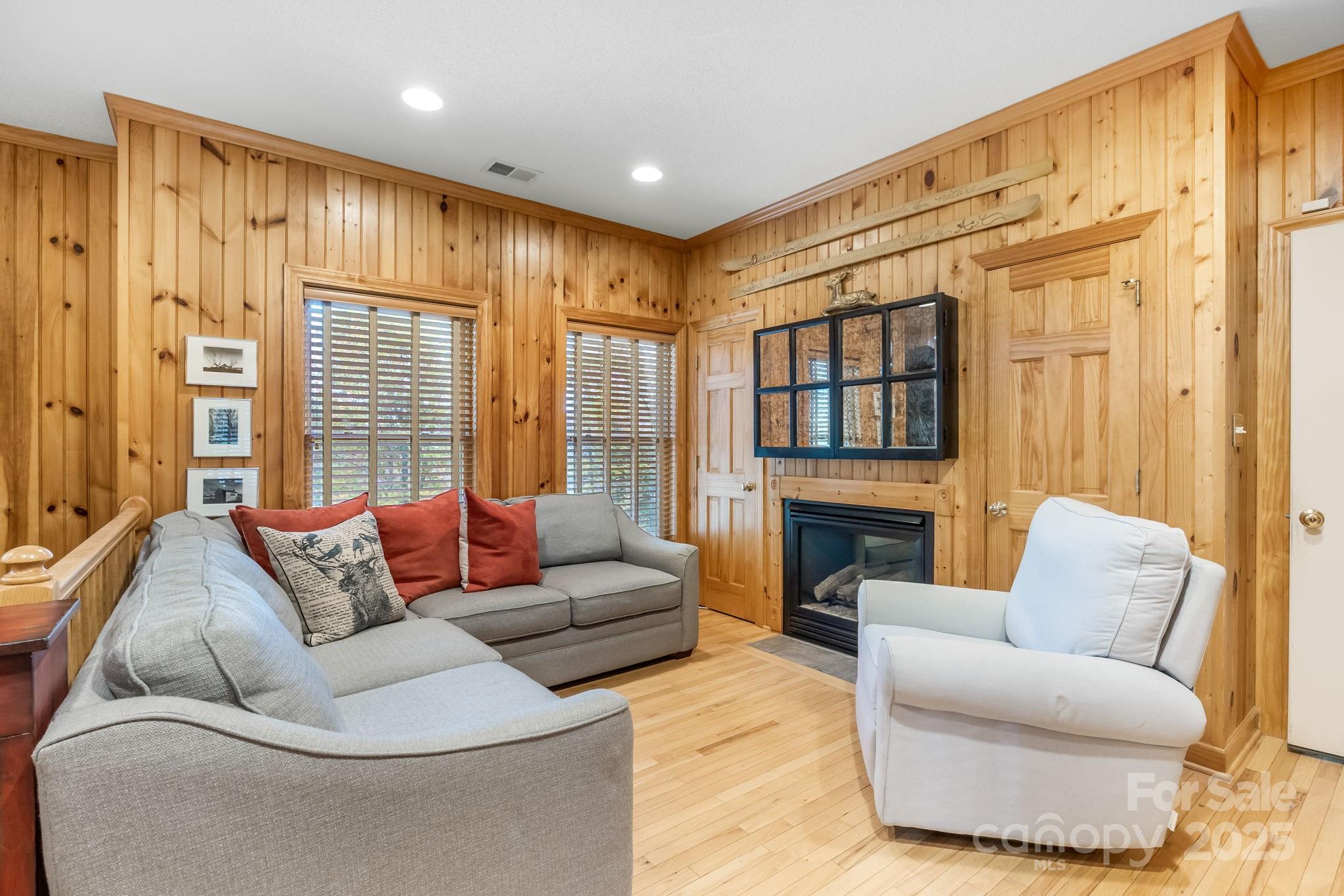 7255 Laurel Hill Drive Newland NC 28657