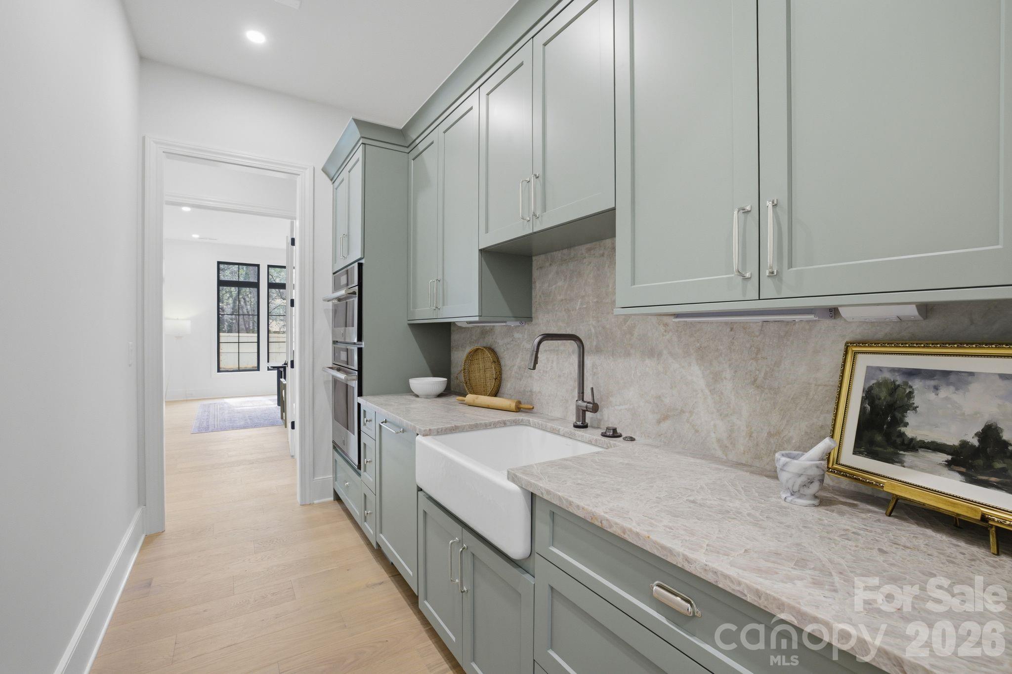 519 Meadowbrook Road Charlotte NC 28211