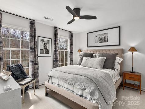 8 Pinecroft Place Asheville NC 28804