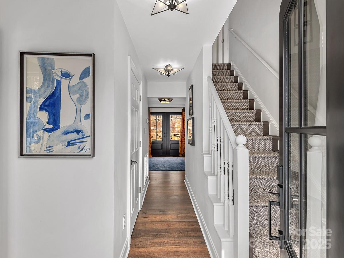 8 Pinecroft Place Asheville NC 28804