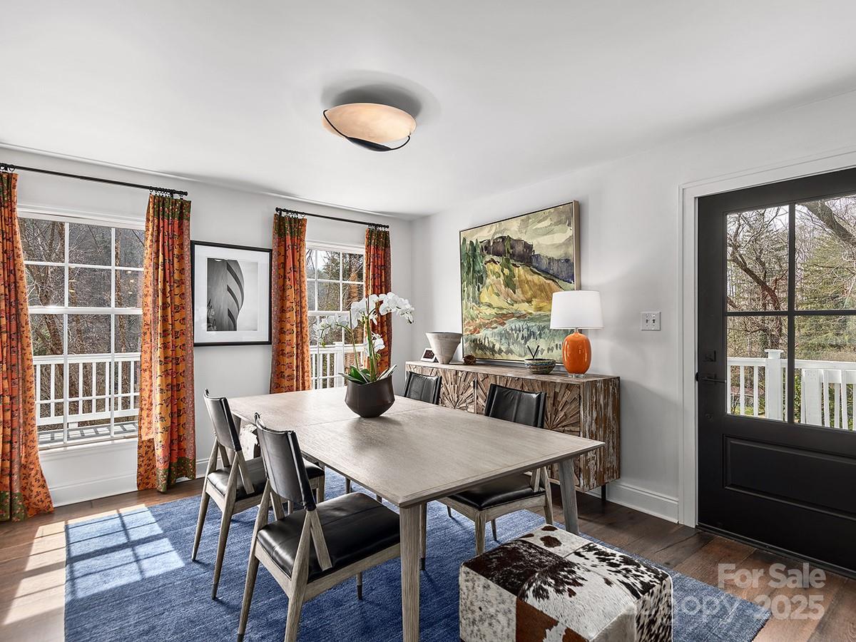 8 Pinecroft Place Asheville NC 28804