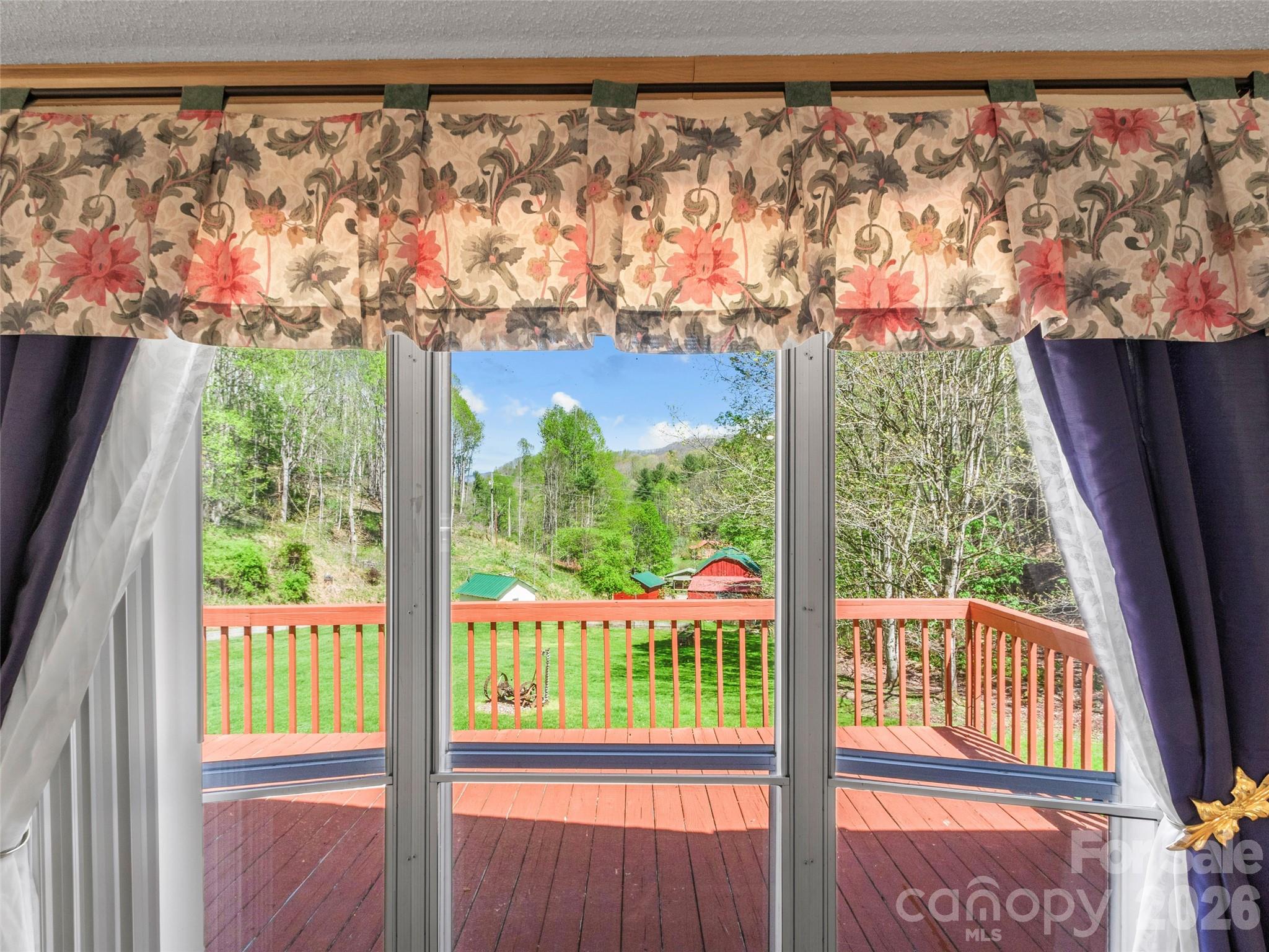 469 Hensley Branch Road Burnsville NC 28714