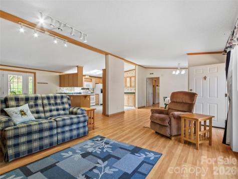 469 Hensley Branch Road Burnsville NC 28714