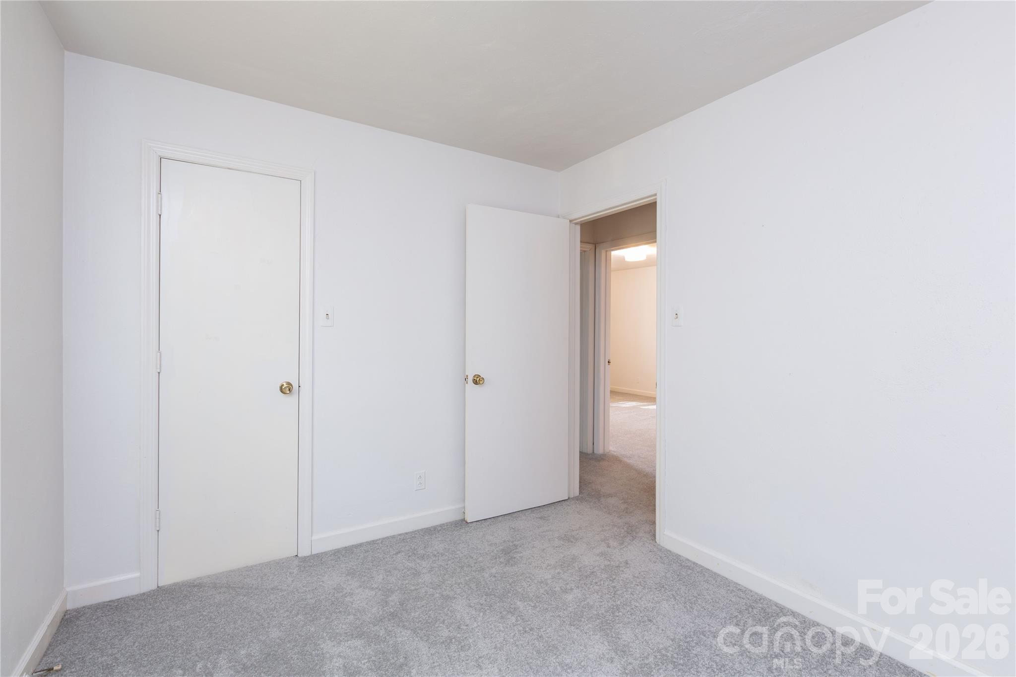611 Park Avenue Roanoke Rapids NC 27870