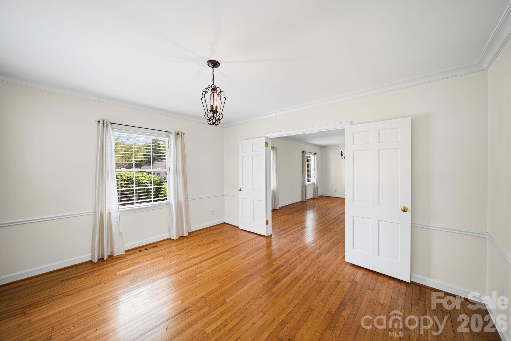 300 W 11th Avenue Gastonia NC 28052