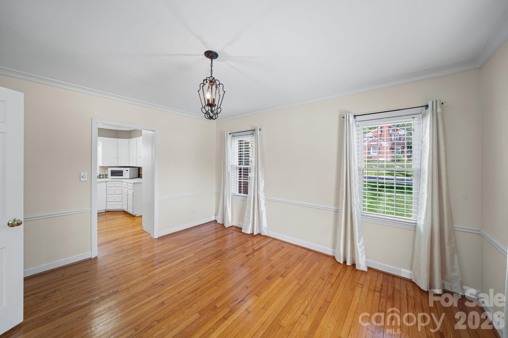 300 W 11th Avenue Gastonia NC 28052