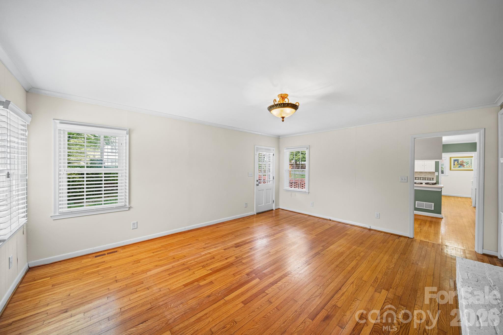 300 W 11th Avenue Gastonia NC 28052