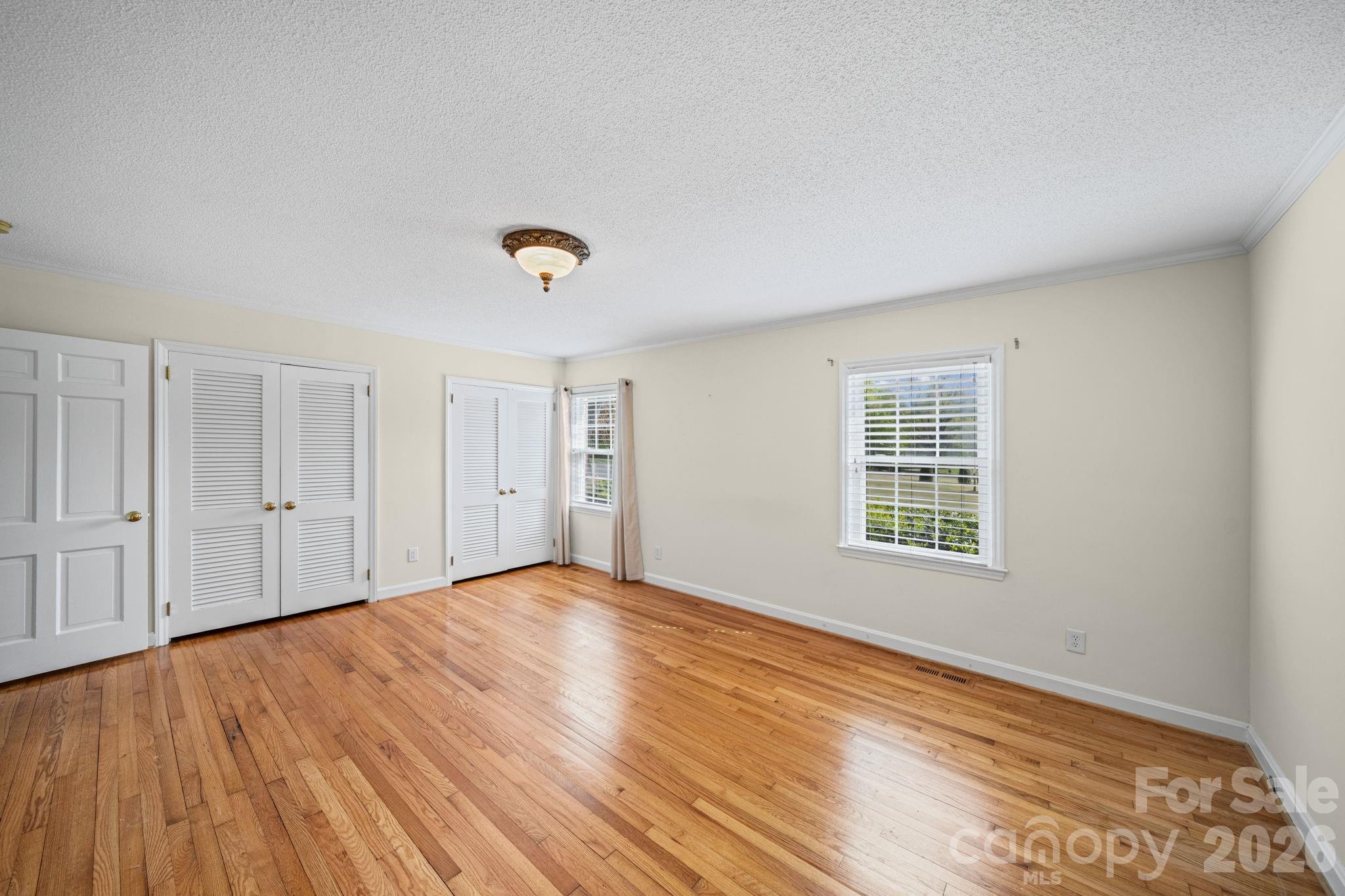 300 W 11th Avenue Gastonia NC 28052