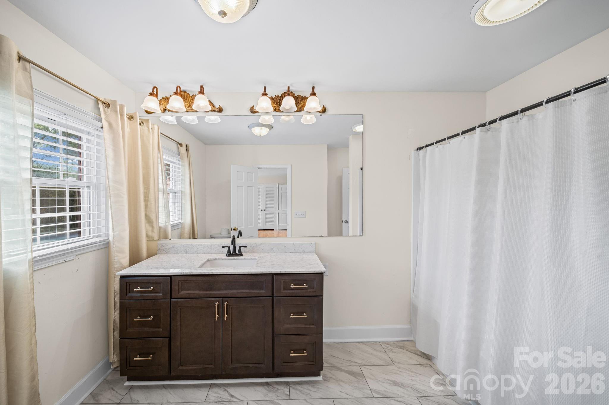 300 W 11th Avenue Gastonia NC 28052