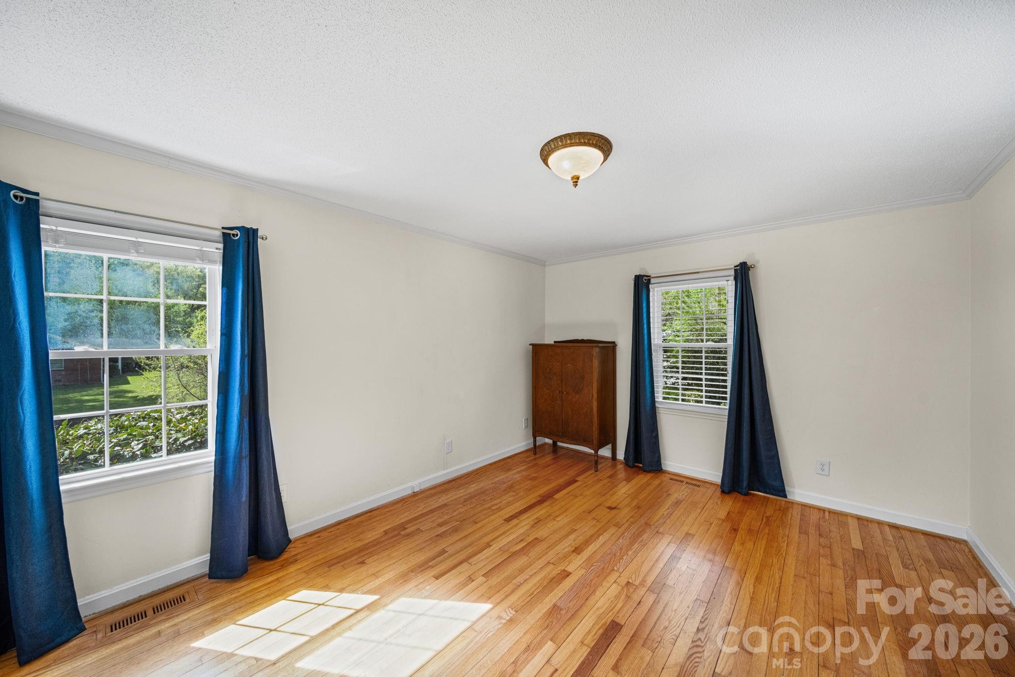 300 W 11th Avenue Gastonia NC 28052