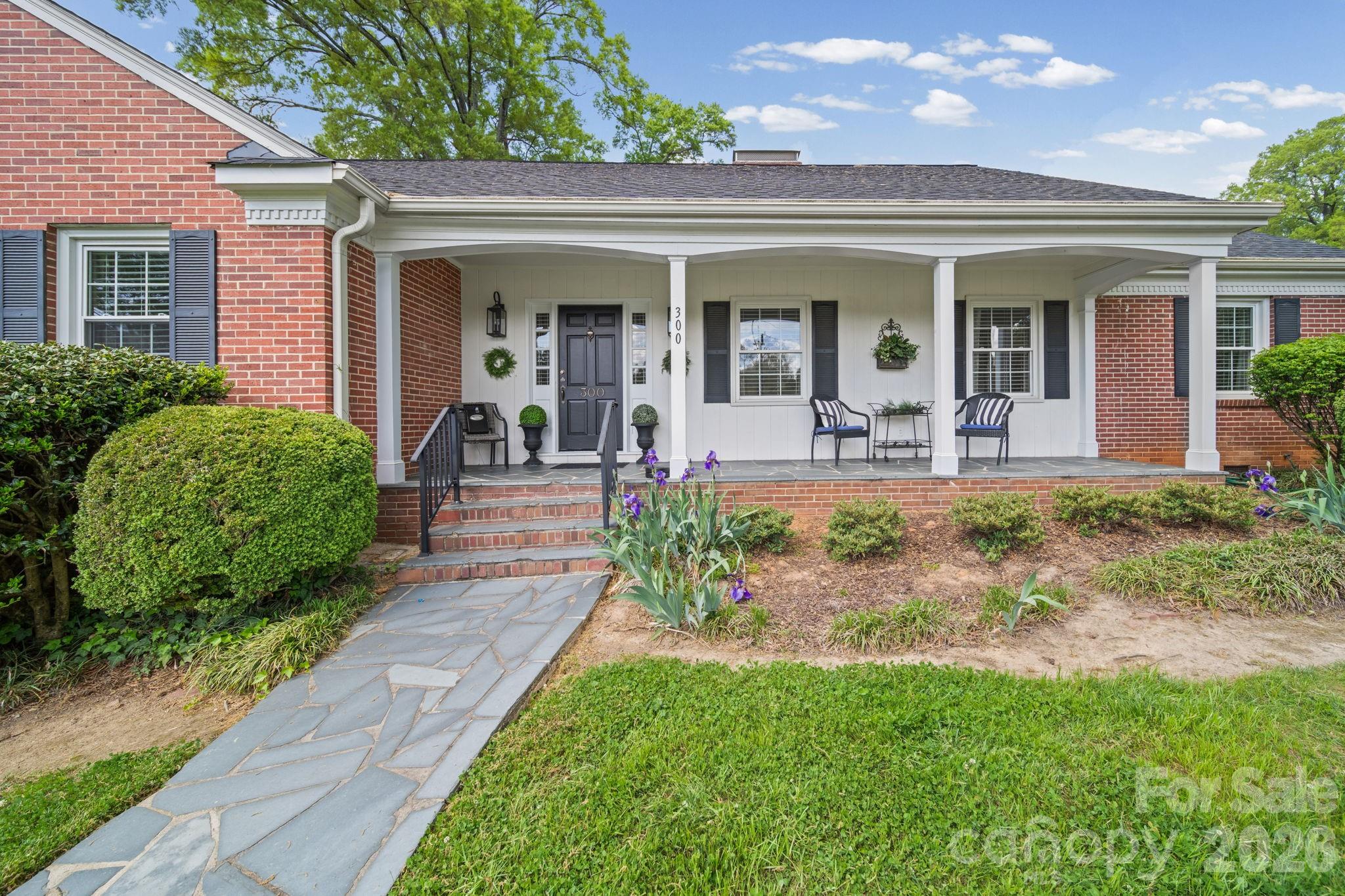 300 W 11th Avenue Gastonia NC 28052