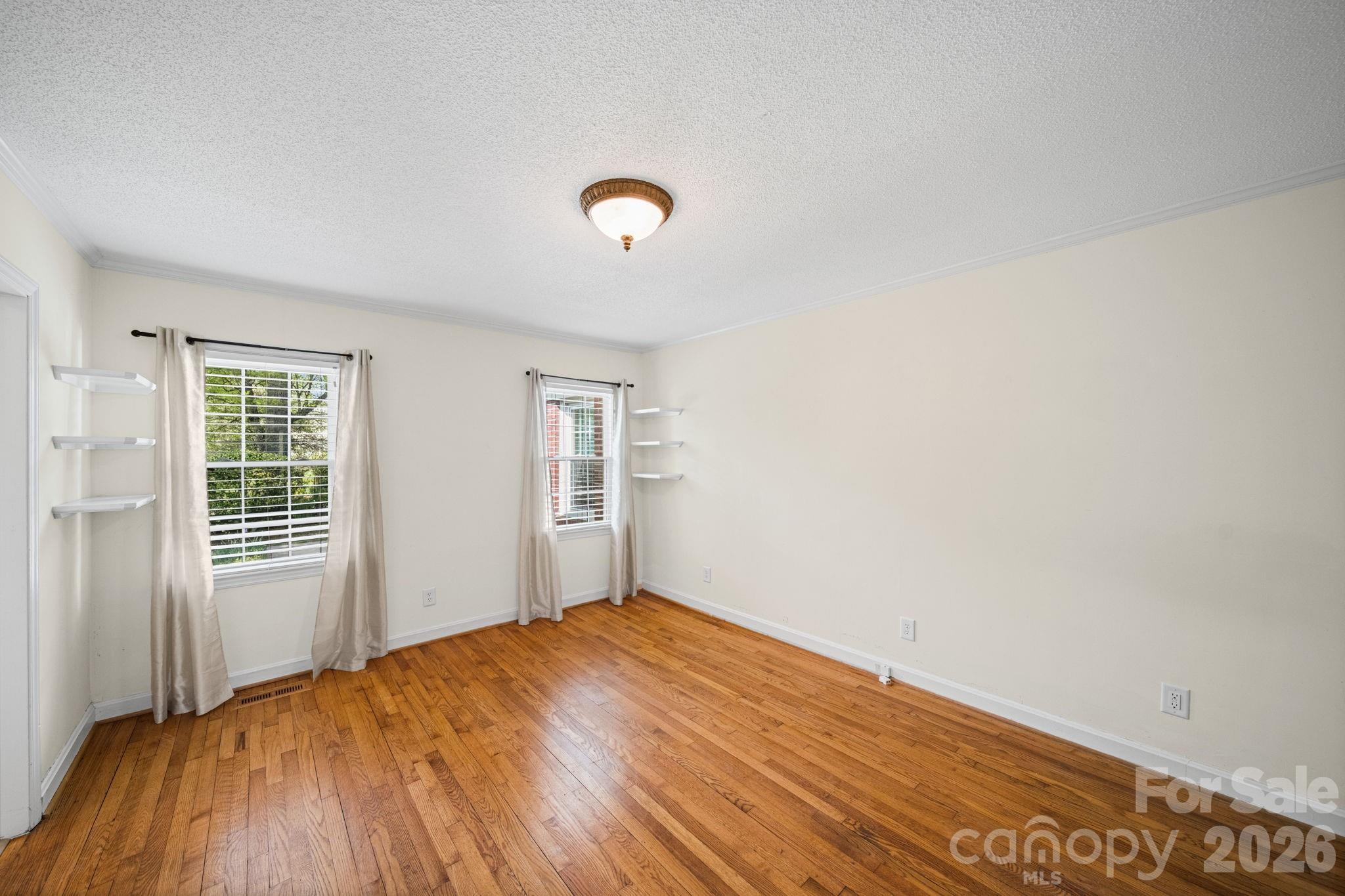 300 W 11th Avenue Gastonia NC 28052