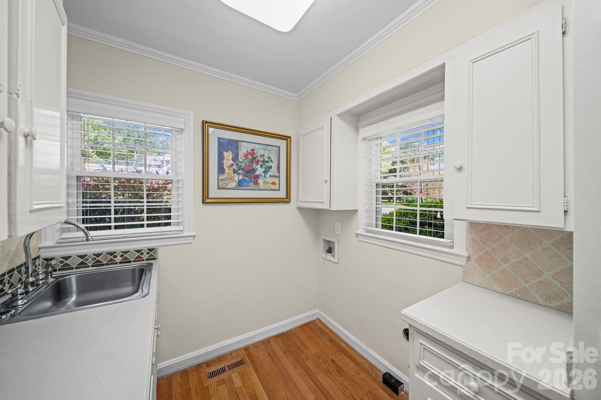 300 W 11th Avenue Gastonia NC 28052