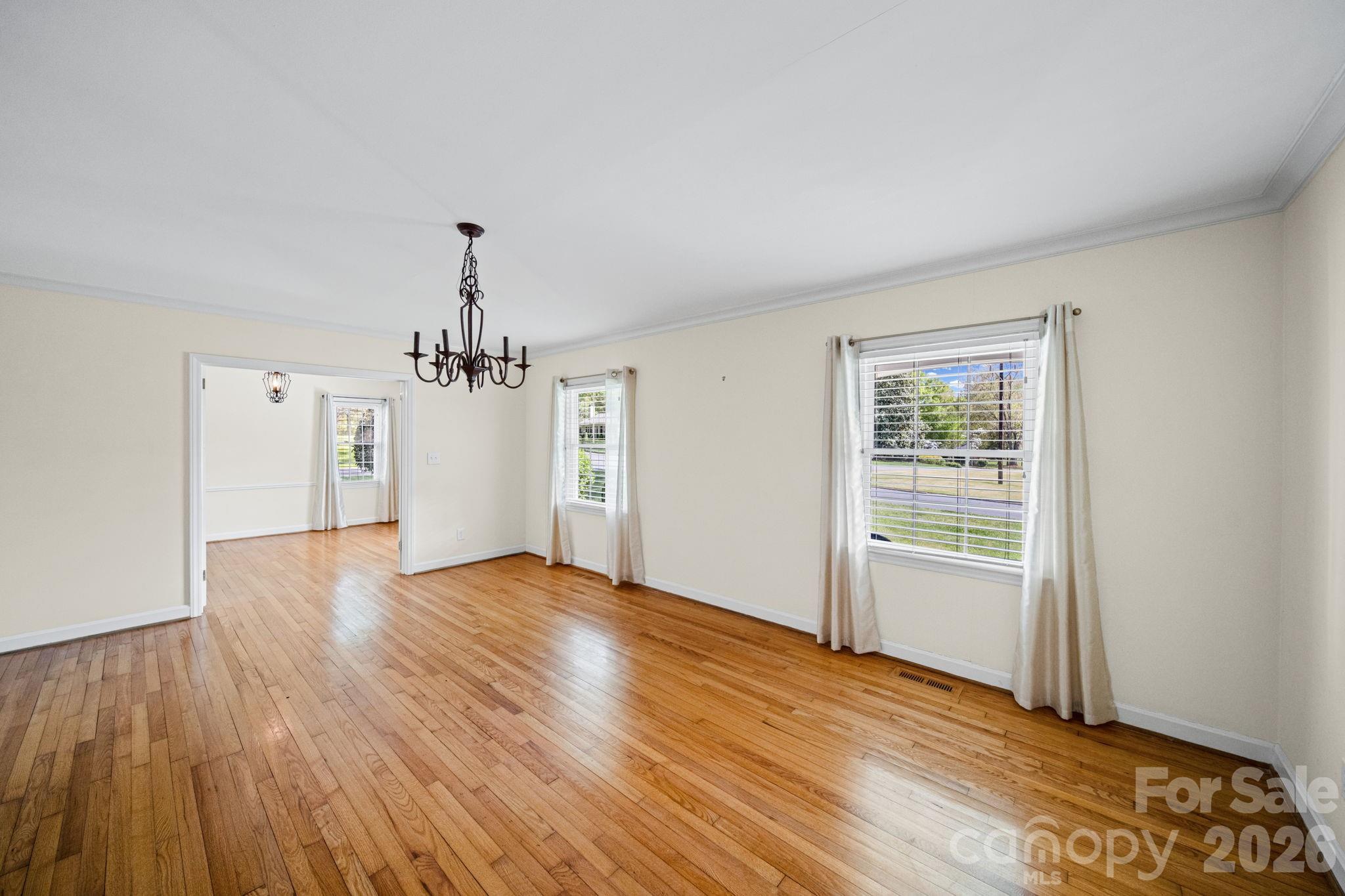 300 W 11th Avenue Gastonia NC 28052
