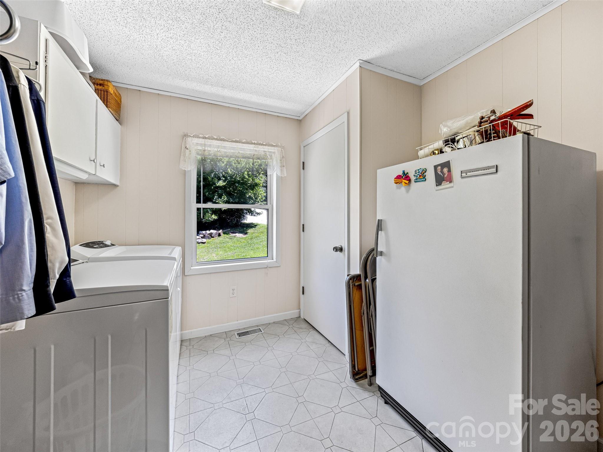 29 Tall Oaks Road Candler NC 28715