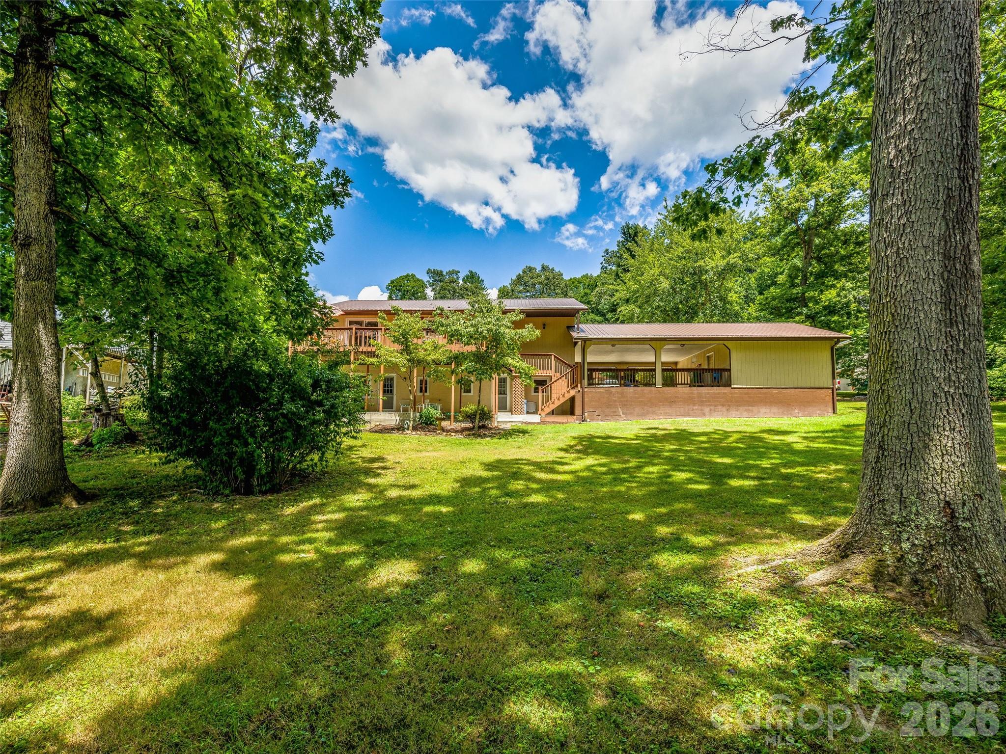 29 Tall Oaks Road Candler NC 28715