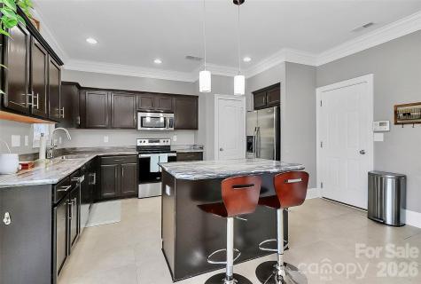 7923 Mossycup Drive Charlotte NC 28215