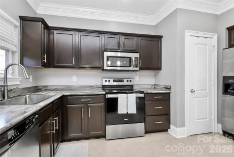 7923 Mossycup Drive Charlotte NC 28215