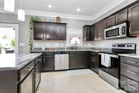 7923 Mossycup Drive Charlotte NC 28215