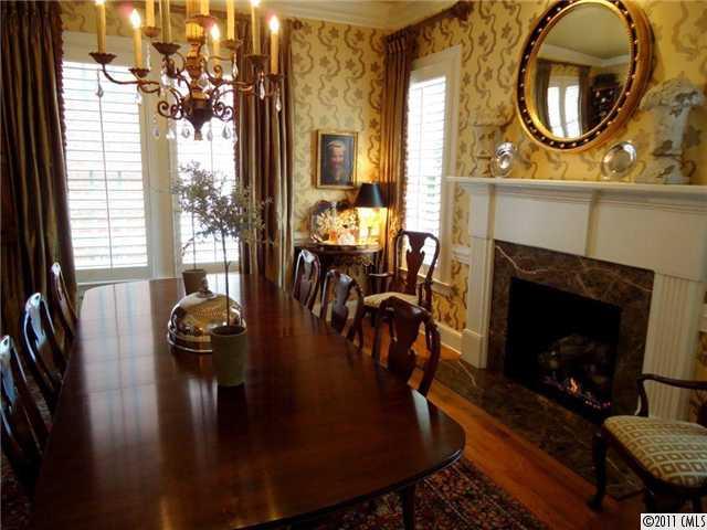 5132 Fairlawn Crescent Court Charlotte NC 28226
