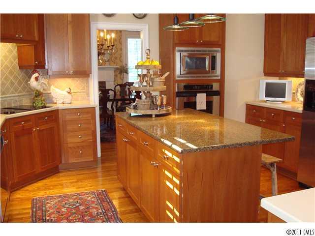 5132 Fairlawn Crescent Court Charlotte NC 28226