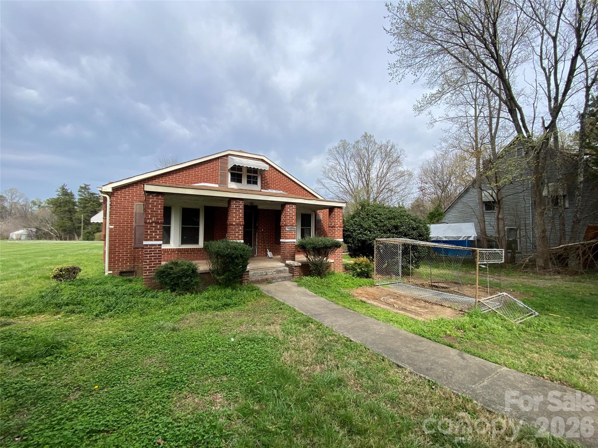 705 E Main Street Cleveland NC 27013