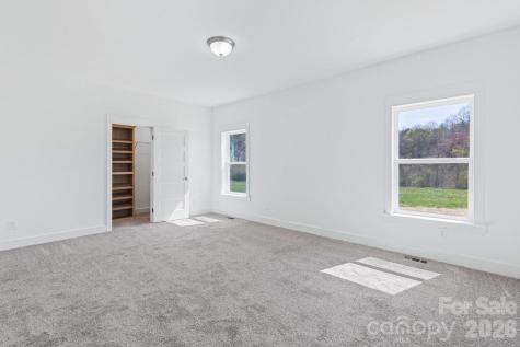 139 Mullinax Drive Hendersonville NC 28792
