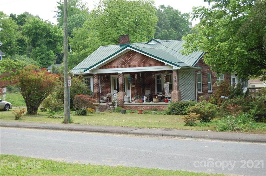 216 Spring Street Marion NC 28752