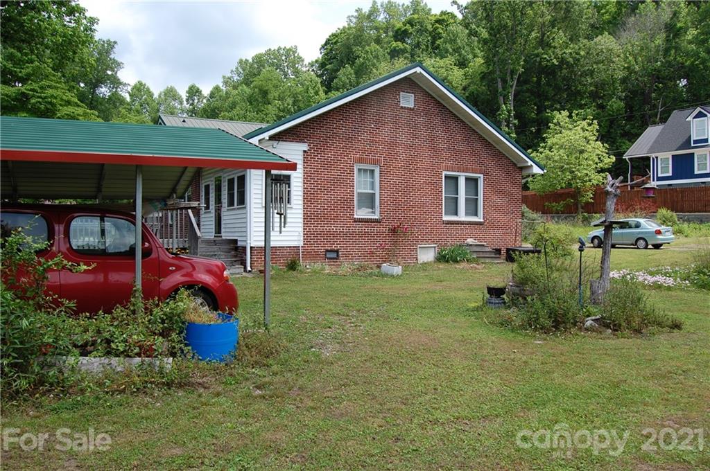 216 Spring Street Marion NC 28752
