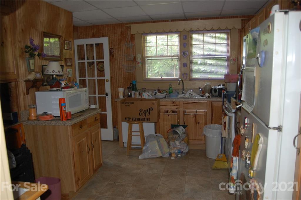 216 Spring Street Marion NC 28752