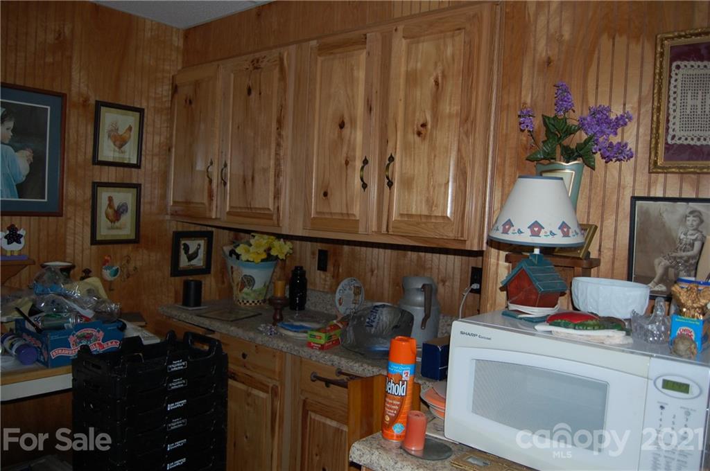 216 Spring Street Marion NC 28752