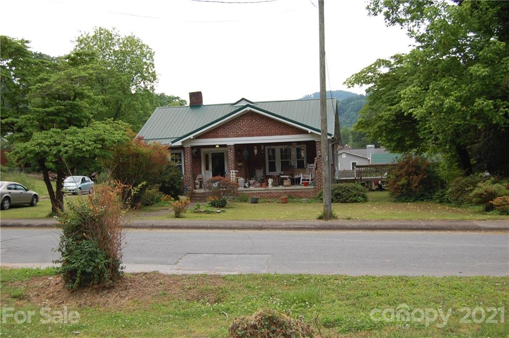 216 Spring Street Marion NC 28752