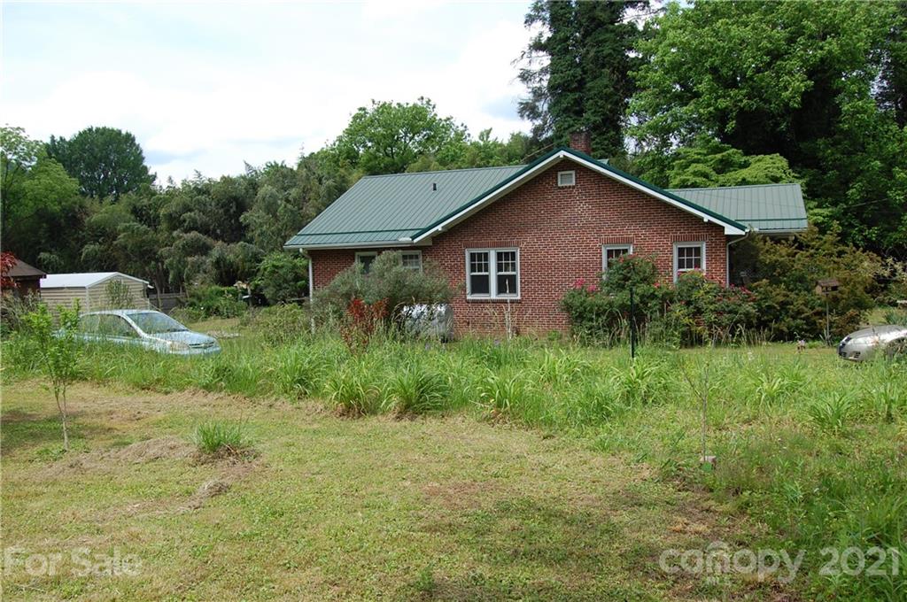 216 Spring Street Marion NC 28752